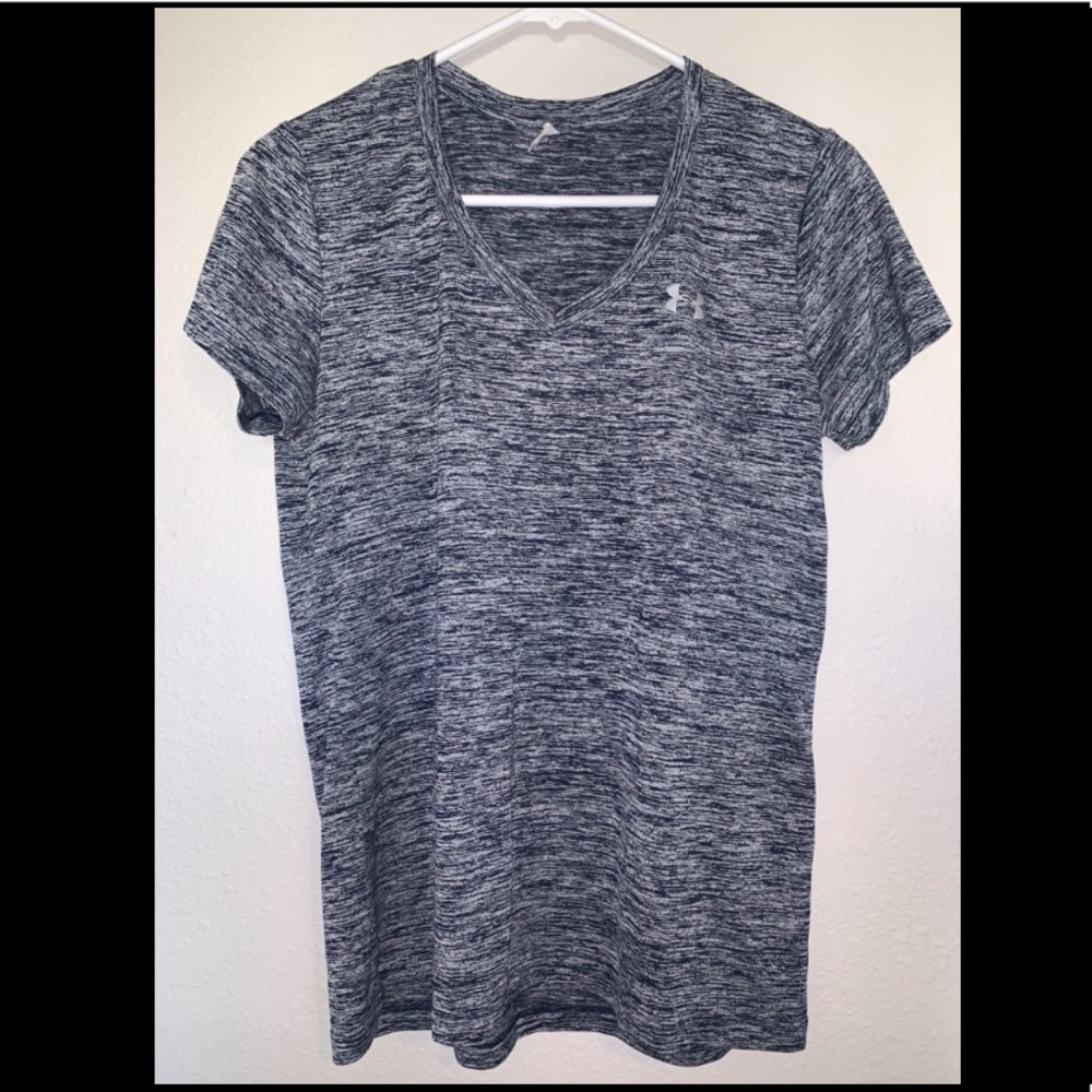 Athletic V-Neck Shirt Size M